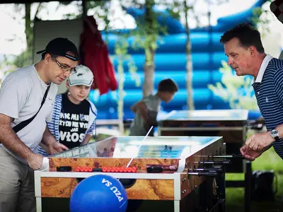 Mistrzostwa w piłkarzyki na 3 stołach - Park Atrakcji Mega Piłkarski - Dmuchańce Wynajem