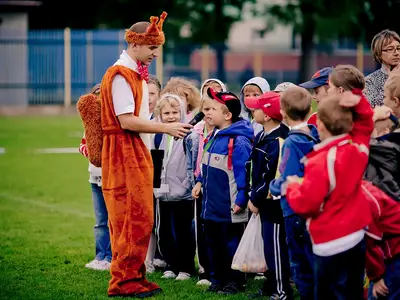 Animator zabaw z mikrofonem - Park Atrakcji Ekologiczny - Dmuchańce Wynajem