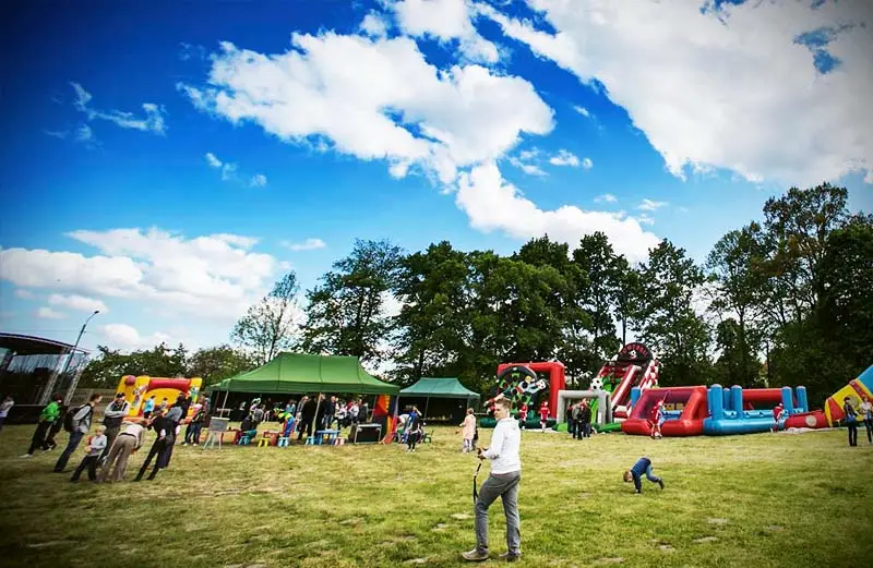 Park Atrakcji Mega Piłkarski - Dmuchańce Wynajem