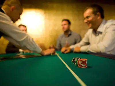 Poker texas holdem z obsługą krupiera - Zestaw Tematyczny lata 20 i 30 - Dmuchańce Wynajem