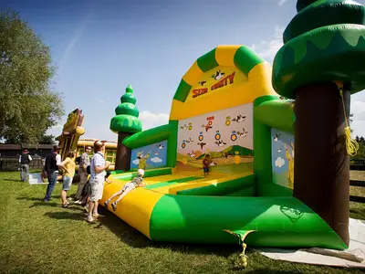 Polowanie na kaczki - Park Atrakcji Country Zagroda - Dmuchańce Wynajem