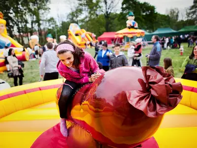 Rodeo Kiełbasa - Park Atrakcji Oktoberfest - Dmuchańce Wynajem