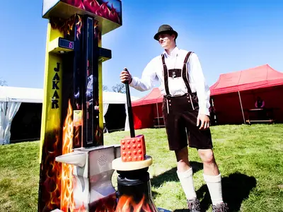 Siłomierz młot - Park Atrakcji Oktoberfest - Dmuchańce Wynajem