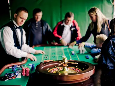 Zabawa w ruletkę z obsługą krupiera - Zestaw Tematyczny Las Vegas - Dmuchańce Wynajem