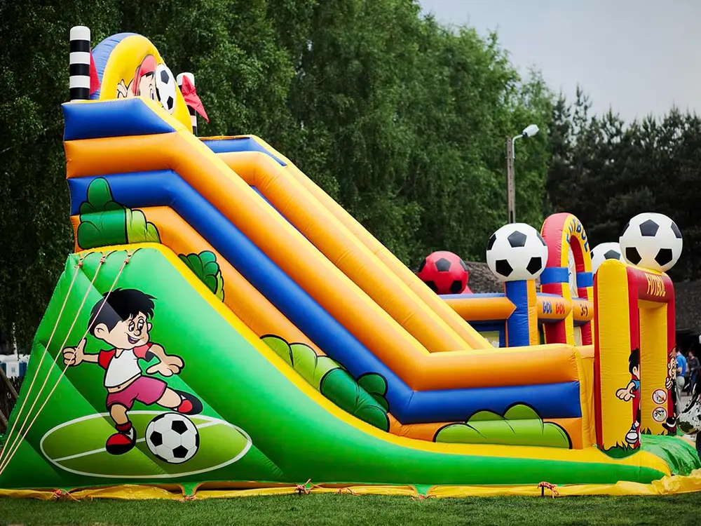 Zjeżdżalnia Futbol - zdjęcie 2 - Dmuchańce Wynajem